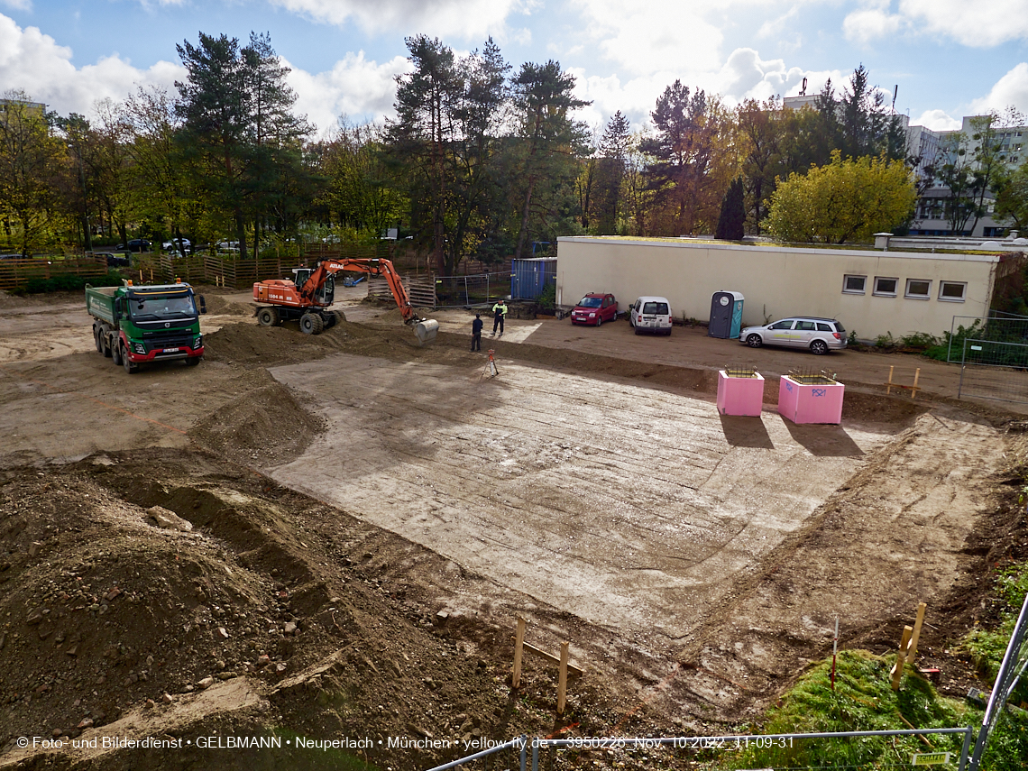 10.11.2022 - Baustelle an der Quiddestraße Haus für Kinder in Neuperlach